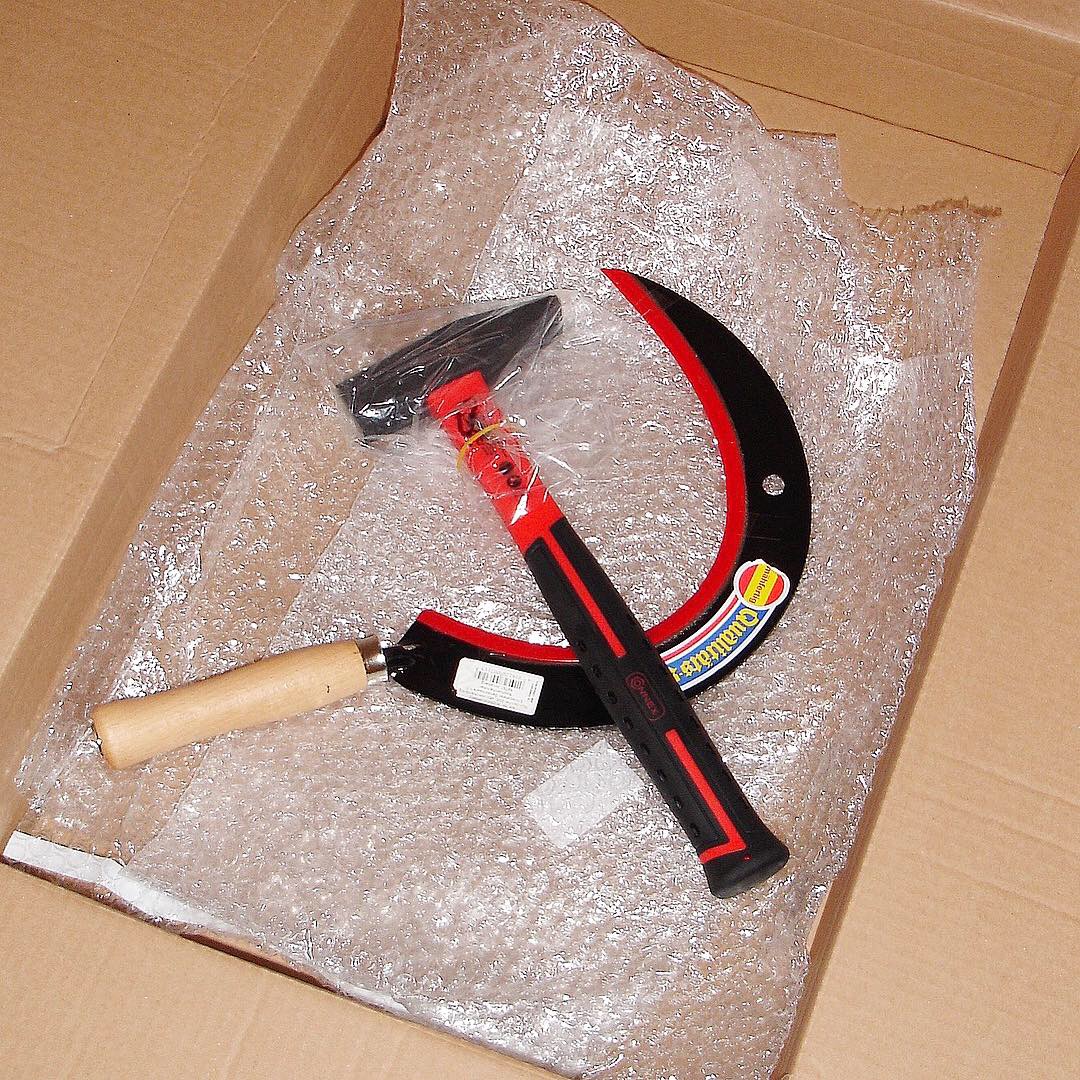 'Hammer & sickle ordered on amazon.com' 2019 by Tom Galle